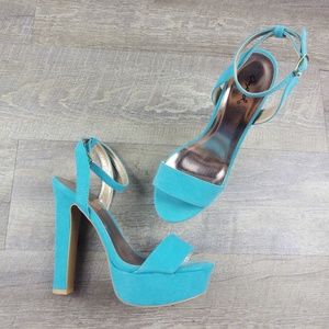 Chunky Heel Platform Pump